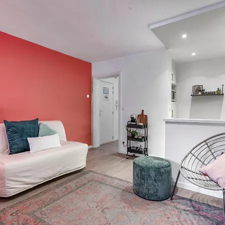 Apartment Ruim, Rustgevend Glv App Met Warme Kleuraccenten Middelkerke